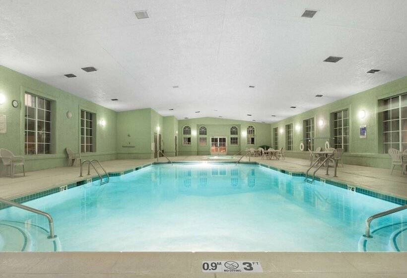 בית מלון כפרי Ramada By Wyndham Williams/grand Canyon Area