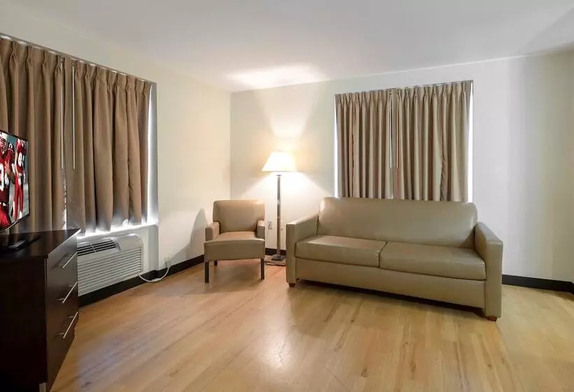 ホテル Red Roof Plus Henderson