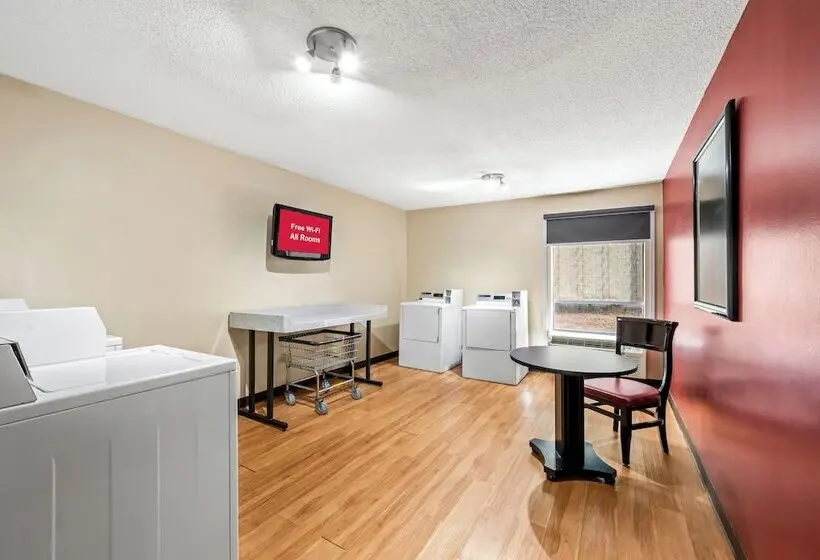 ホテル Red Roof Plus Henderson