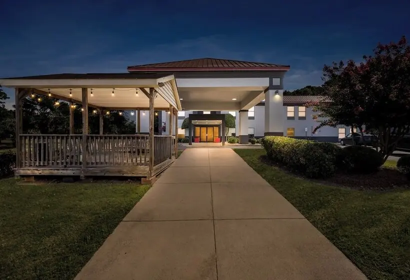 ホテル Red Roof Plus Henderson