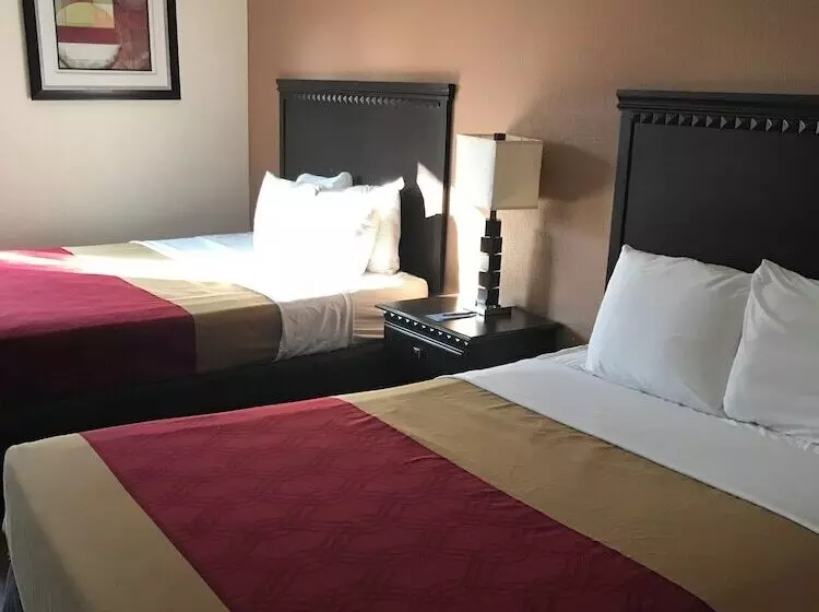 호텔 The Best Inn & Suites