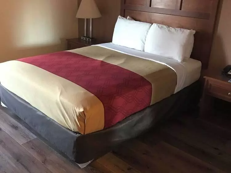 호텔 The Best Inn & Suites