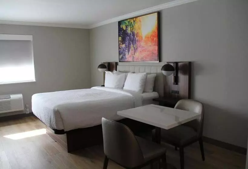 فندق La Quinta Inn & Suites By Wyndham Yakima Downtown