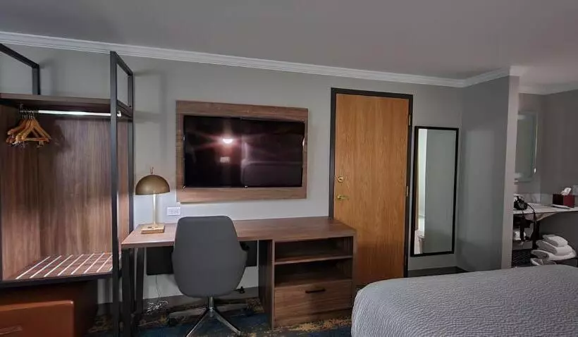 فندق La Quinta Inn & Suites By Wyndham Yakima Downtown