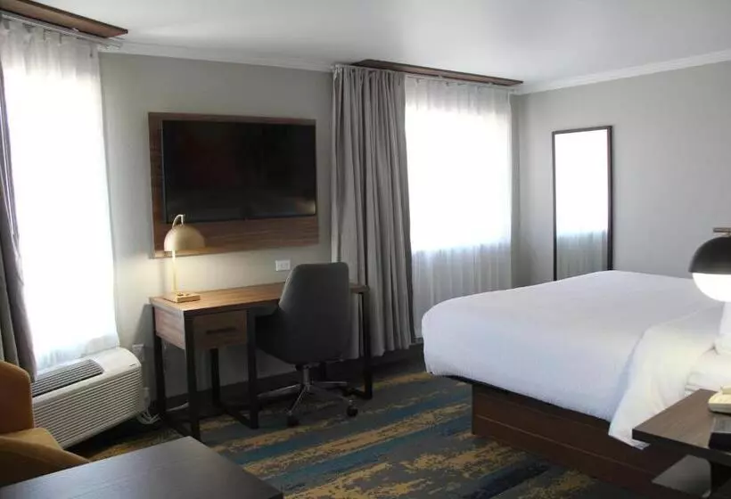 فندق La Quinta Inn & Suites By Wyndham Yakima Downtown