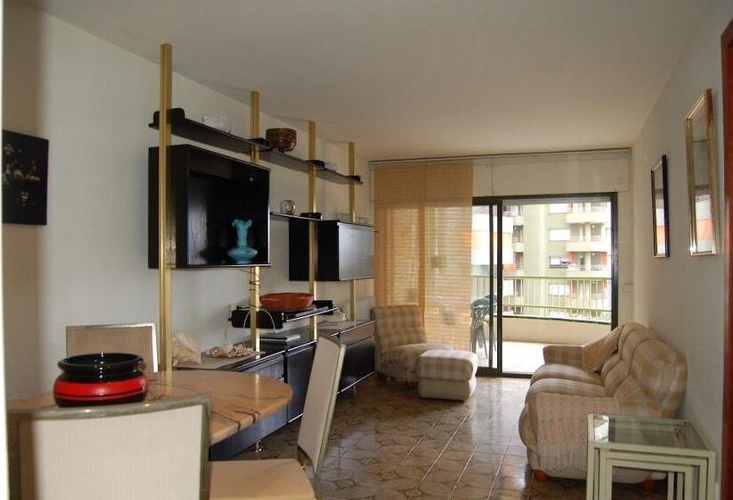 Amplio Apartamento En Primera Linea De Playa En Platja D’aro