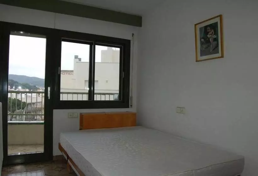 Amplio Apartamento En Primera Linea De Playa En Platja D’aro