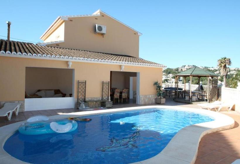 Angevic A Delightful Villa Located In The Town Of Moraira