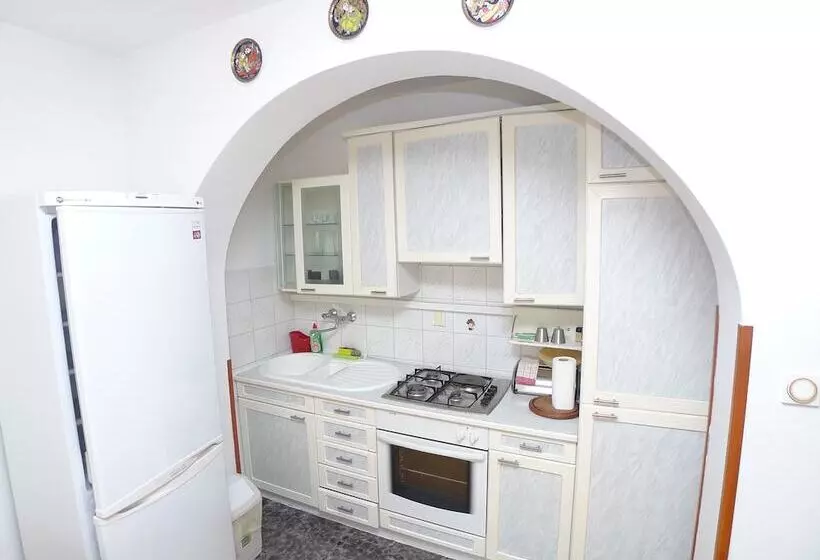 Apartment For 5 Persons With Balcony