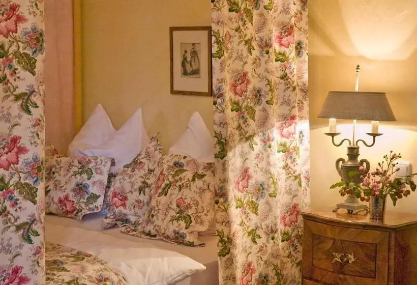 Hotelli Schloss Amerang