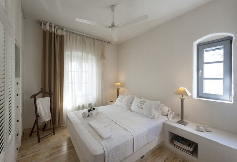 Traditional Stone House In Kostos