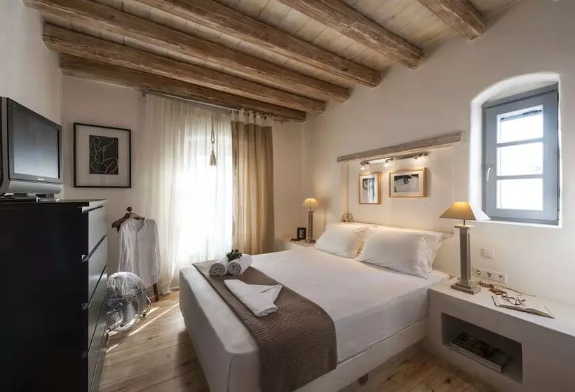 Traditional Stone House In Kostos