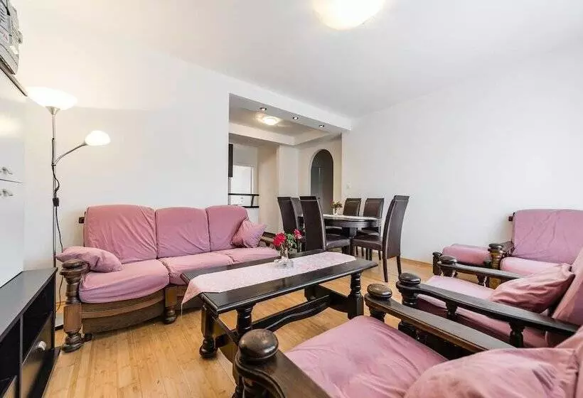 Apartment Gomilica