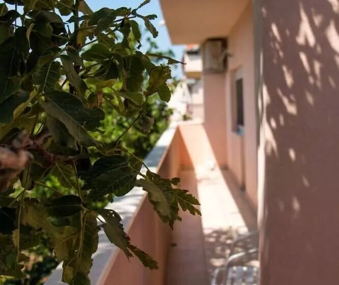 Apartment Gomilica