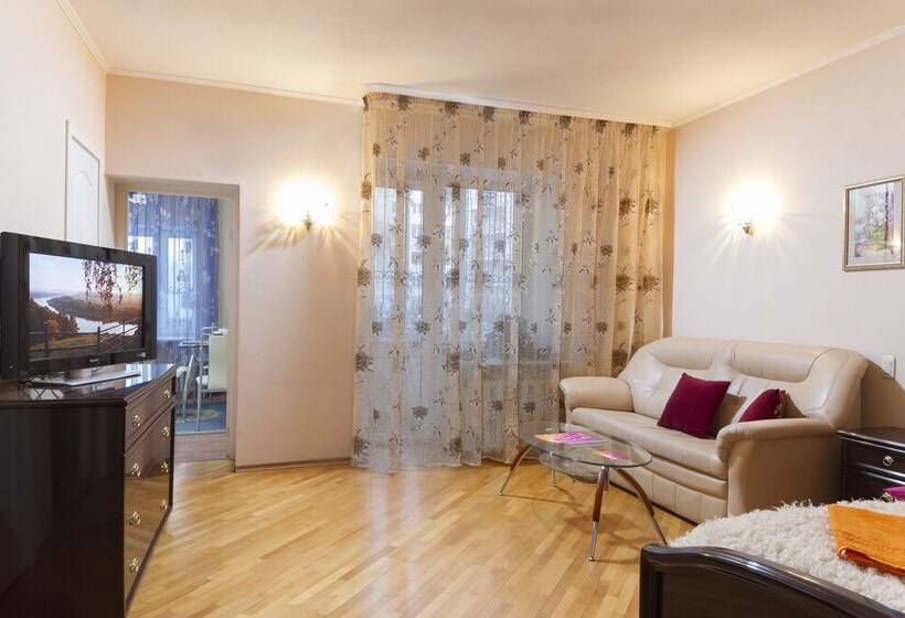 Apartment On Belkina 8b