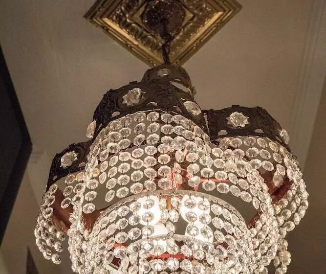 Gold Residences   Free Parking