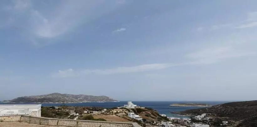 Irene Kimolos Villas