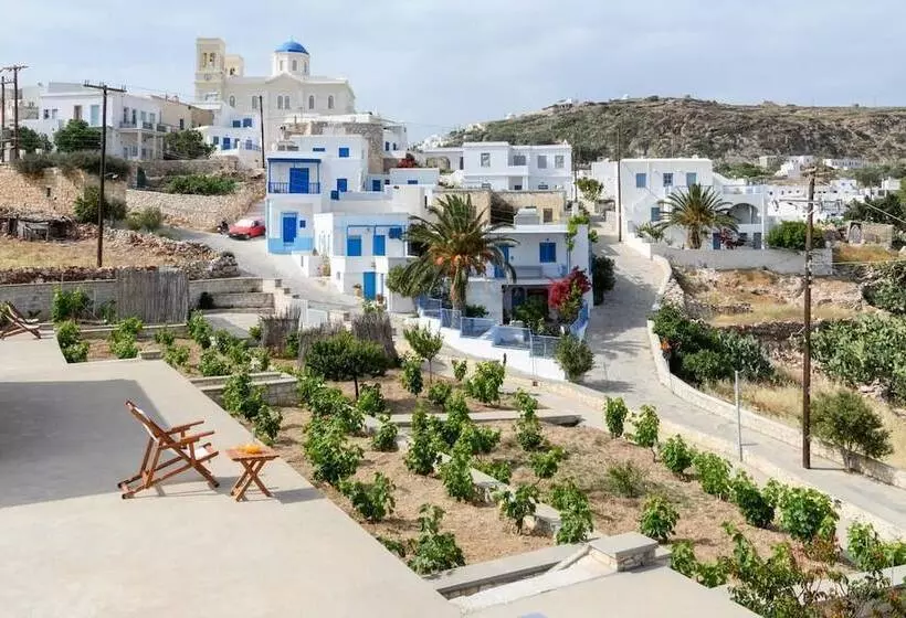 Irene Kimolos Villas