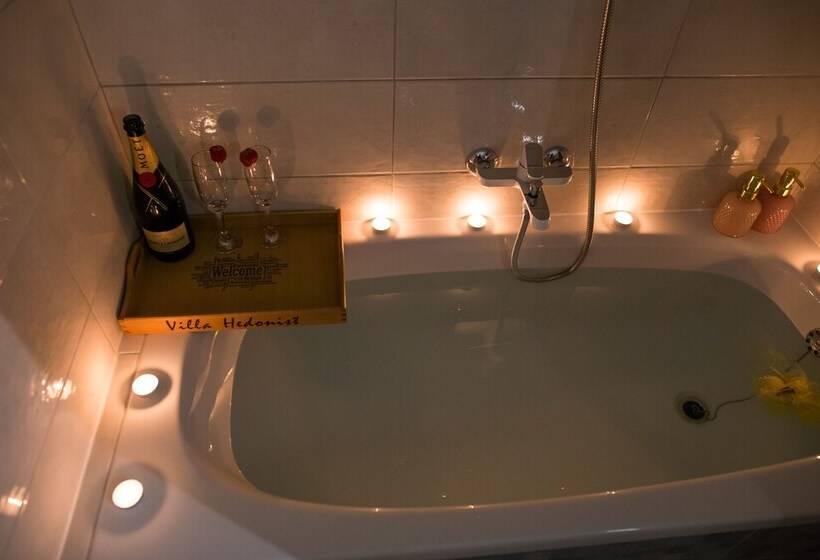 Villa Hedonist