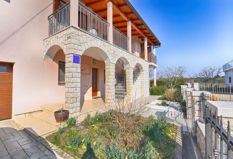 Apartment Monfiorenzo 1551