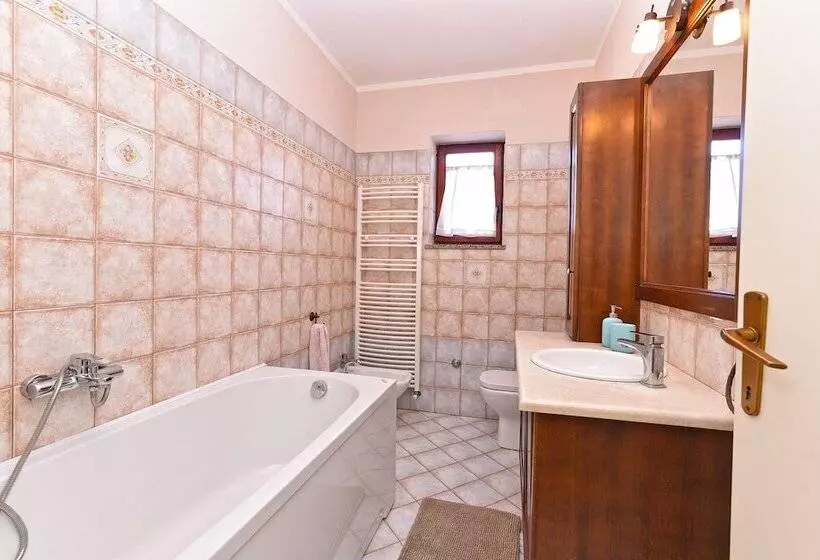 Apartment Modrusani 1561