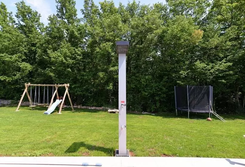 Apartment Modrusani 1561