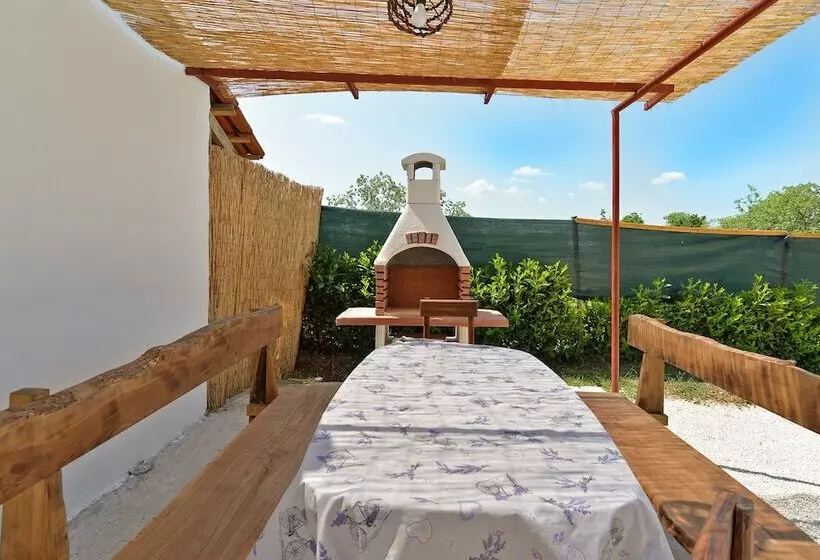 Apartment Modrusani 1561