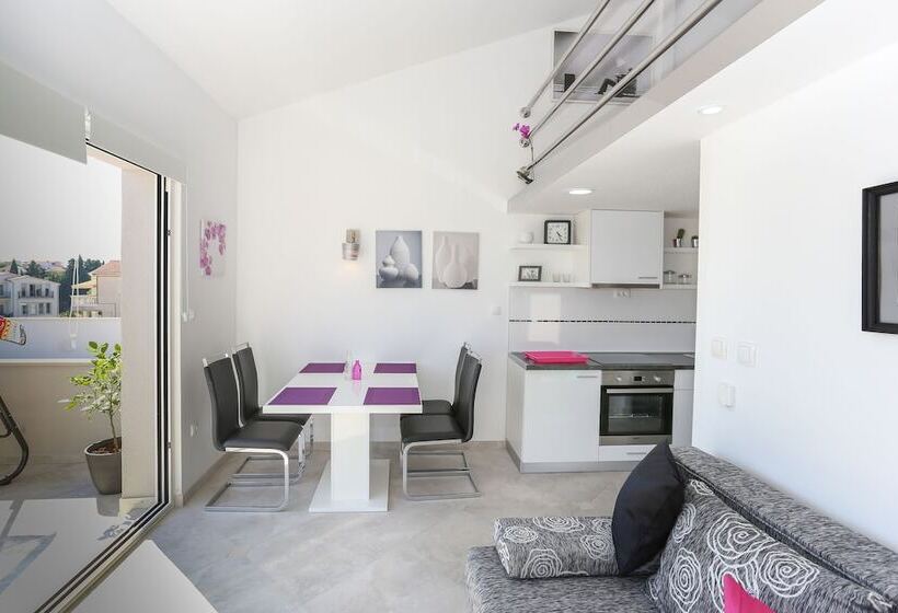 Apartment In Tribunj With Air Conditioning, Wifi 4953 1