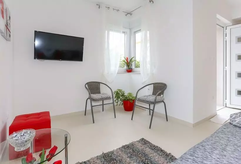 Apartment In Tribunj With Air Conditioning, Wifi 4953 1