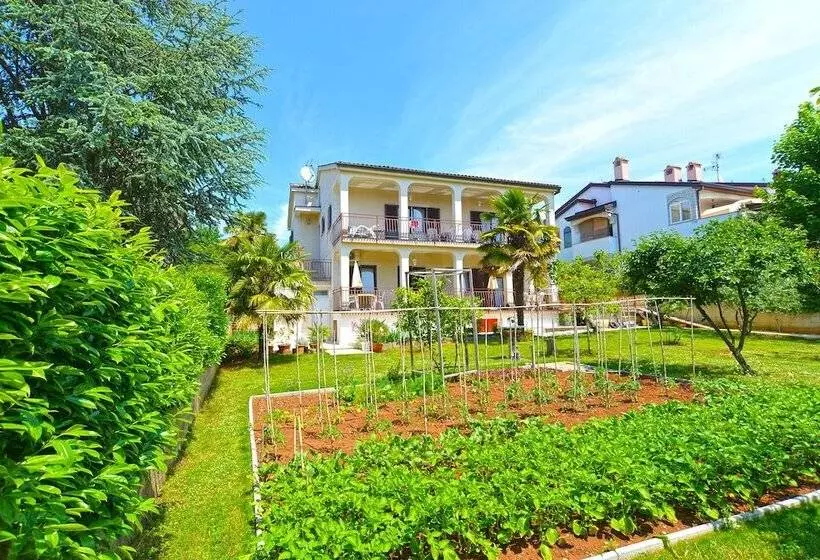 Apartments Porec 336