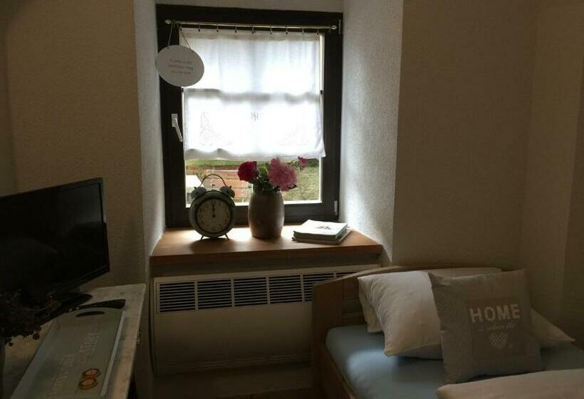 Ferienwohnung Am Weinberg