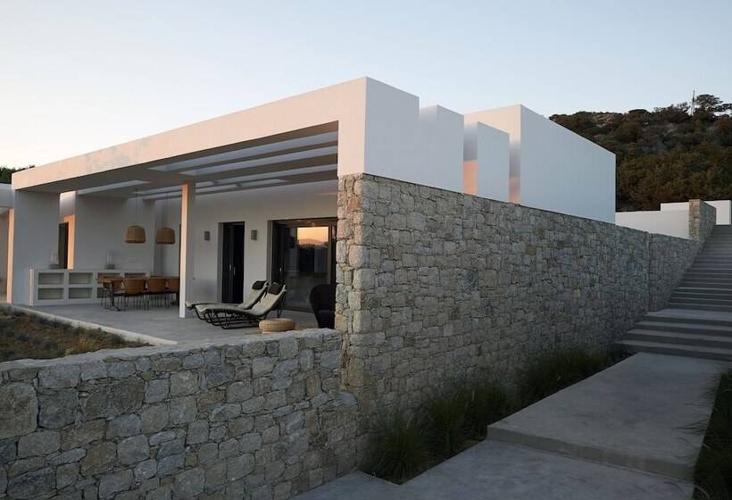 Hidden Hill Naxos Villas