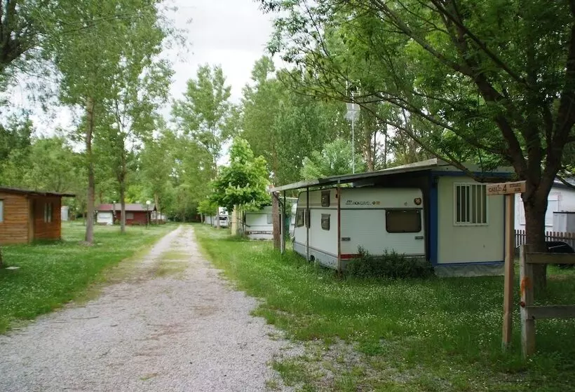 Hotelli Camping Los Cameros