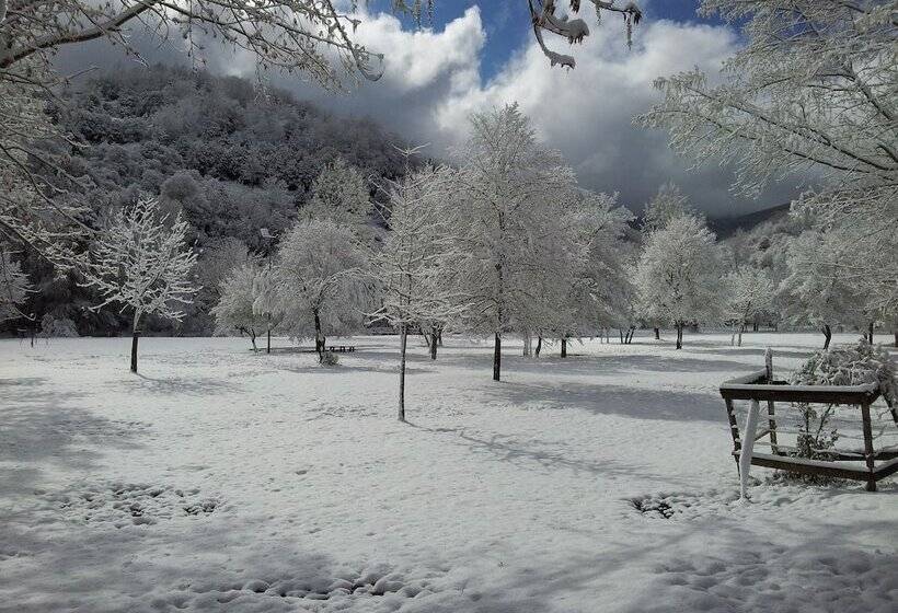 فندق Camping Los Cameros