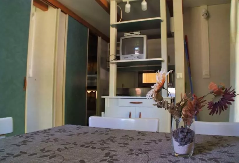 Hotelli Camping Los Cameros