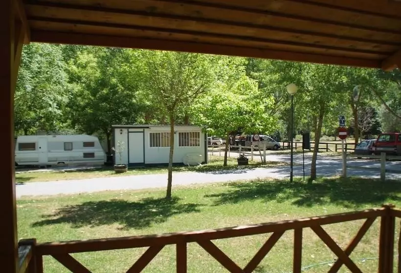 Hotelli Camping Los Cameros