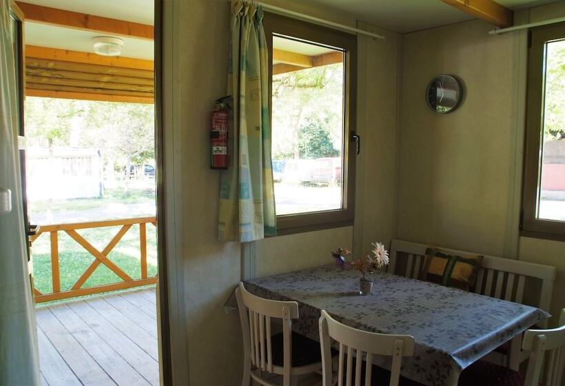 Отель Camping Los Cameros