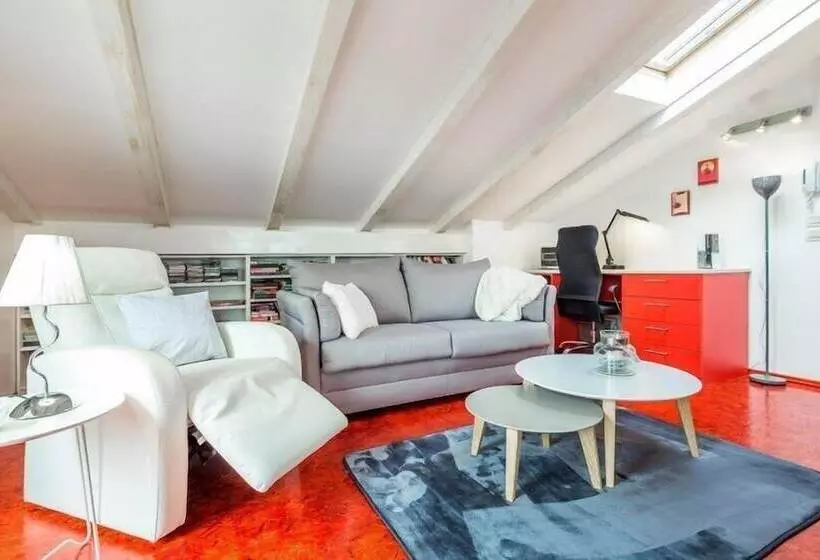 Luxury Penthouse Prestige Near The Sea