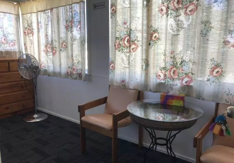 Majatalo Nerang 66 House