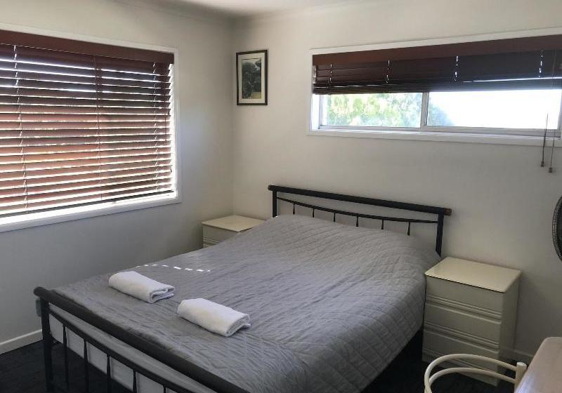 膳宿费 Nerang 66 House