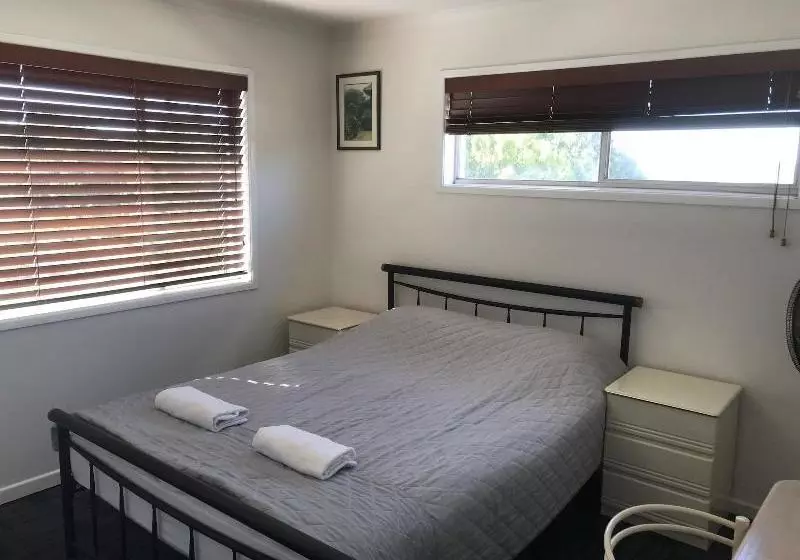 Majatalo Nerang 66 House