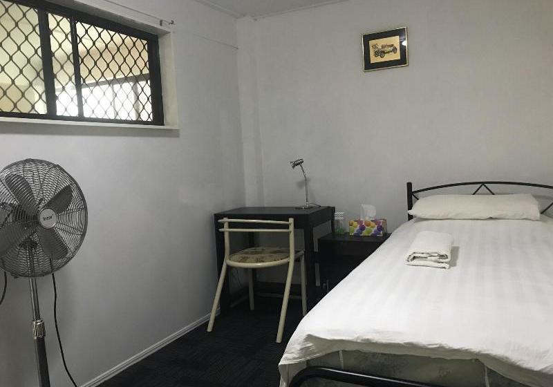 膳宿费 Nerang 66 House