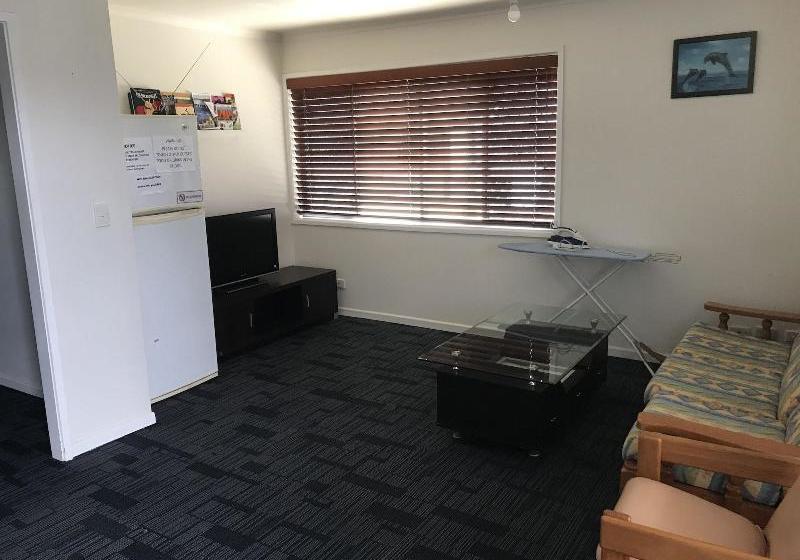 膳宿费 Nerang 66 House