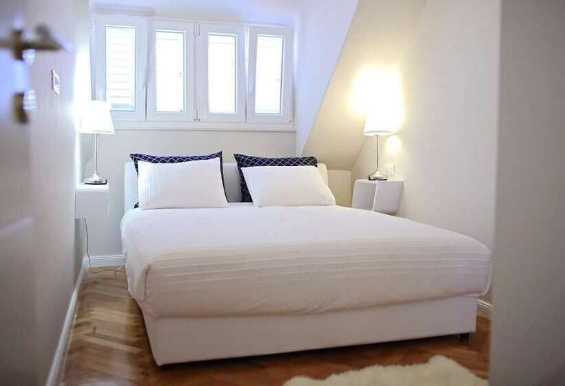 Apartment White Stone   Diocletian Palace