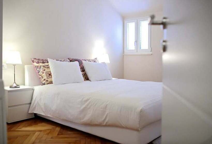 Apartment White Stone   Diocletian Palace