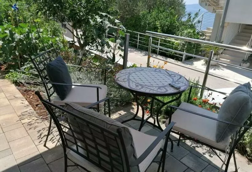 Apartmani Marinović