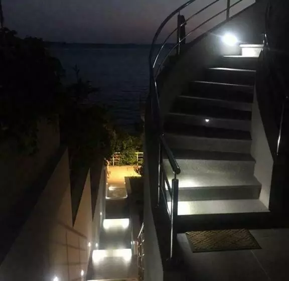 Apartmani Marinović