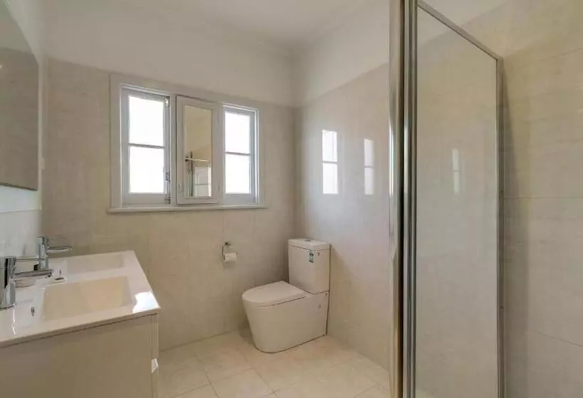 Seashells Lakes Entrance