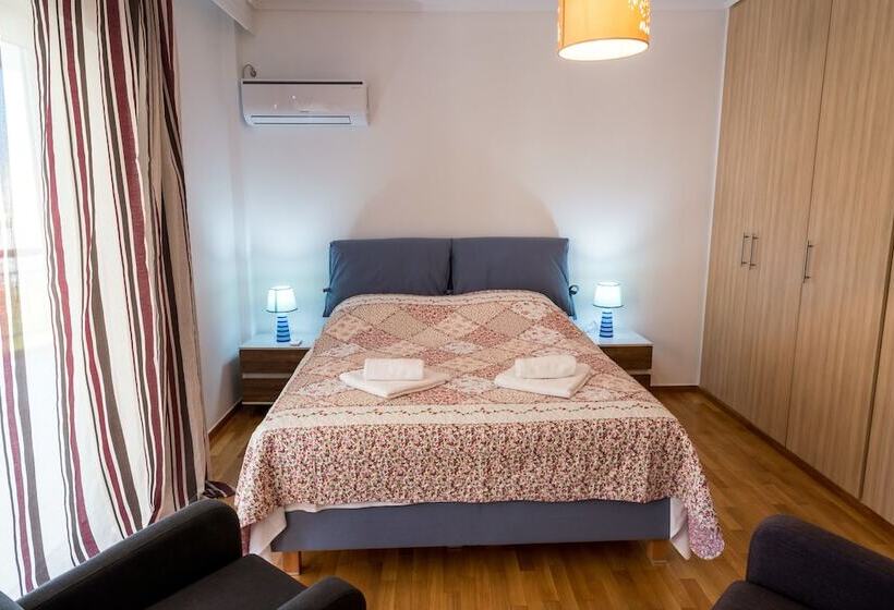 Taurus Deluxe Apartment With Sea View