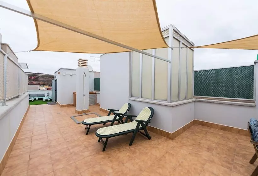 Sardina Attic Flat Pool&solarium